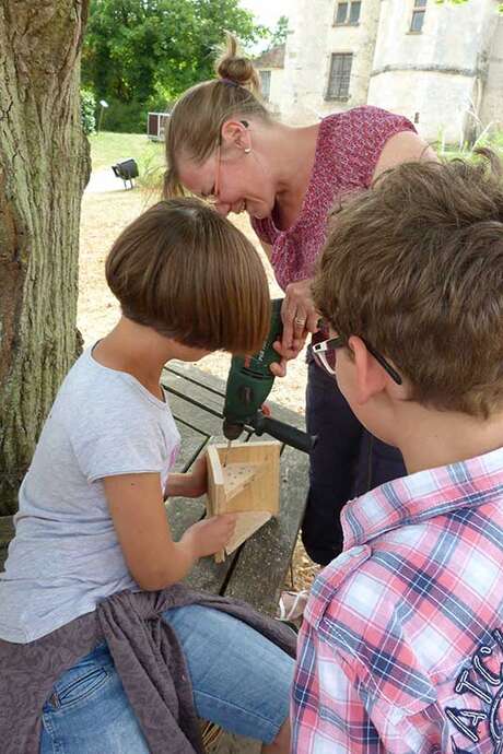 Atelier en famille : Jouets buissoniers Atelier en famille : Jouets buissoniers