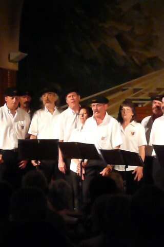 Concert Chorale "Eths Cantayres d'Esparros" Concert Chorale "Eths Cantayres d'Esparros"