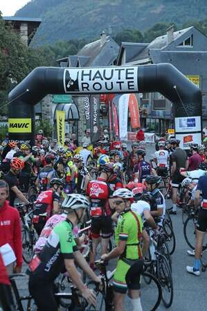 Haute Route des Pyrénées Haute Route des Pyrénées